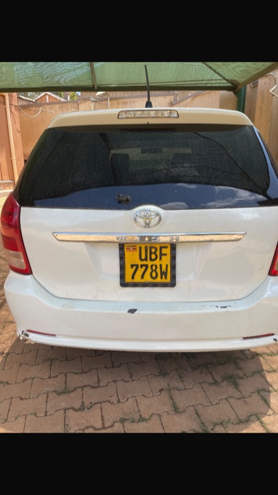 Toyota wish. Good like new. Owner car been driven by a lady. Buy and drive .