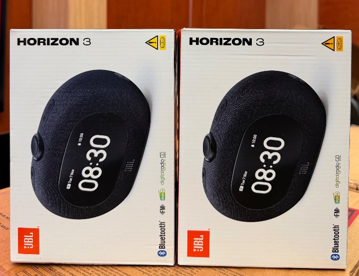 JBL Horizon 3 Bluetooth speaker with FM Radio